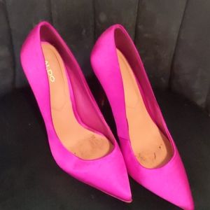 Fuchsia Pink pumps